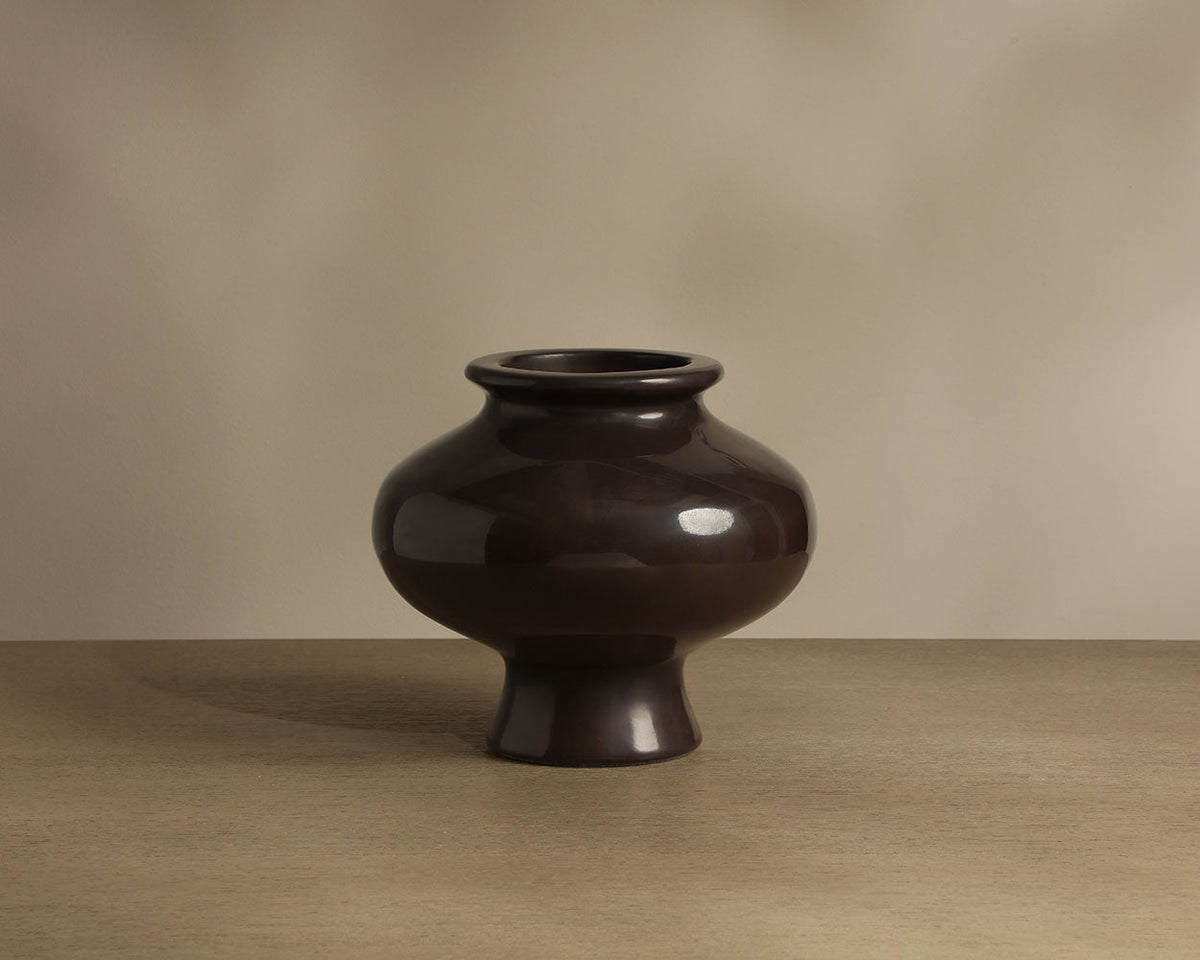 Zora Concrete Vase — hero
