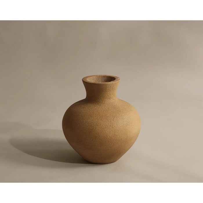 Amal Vase