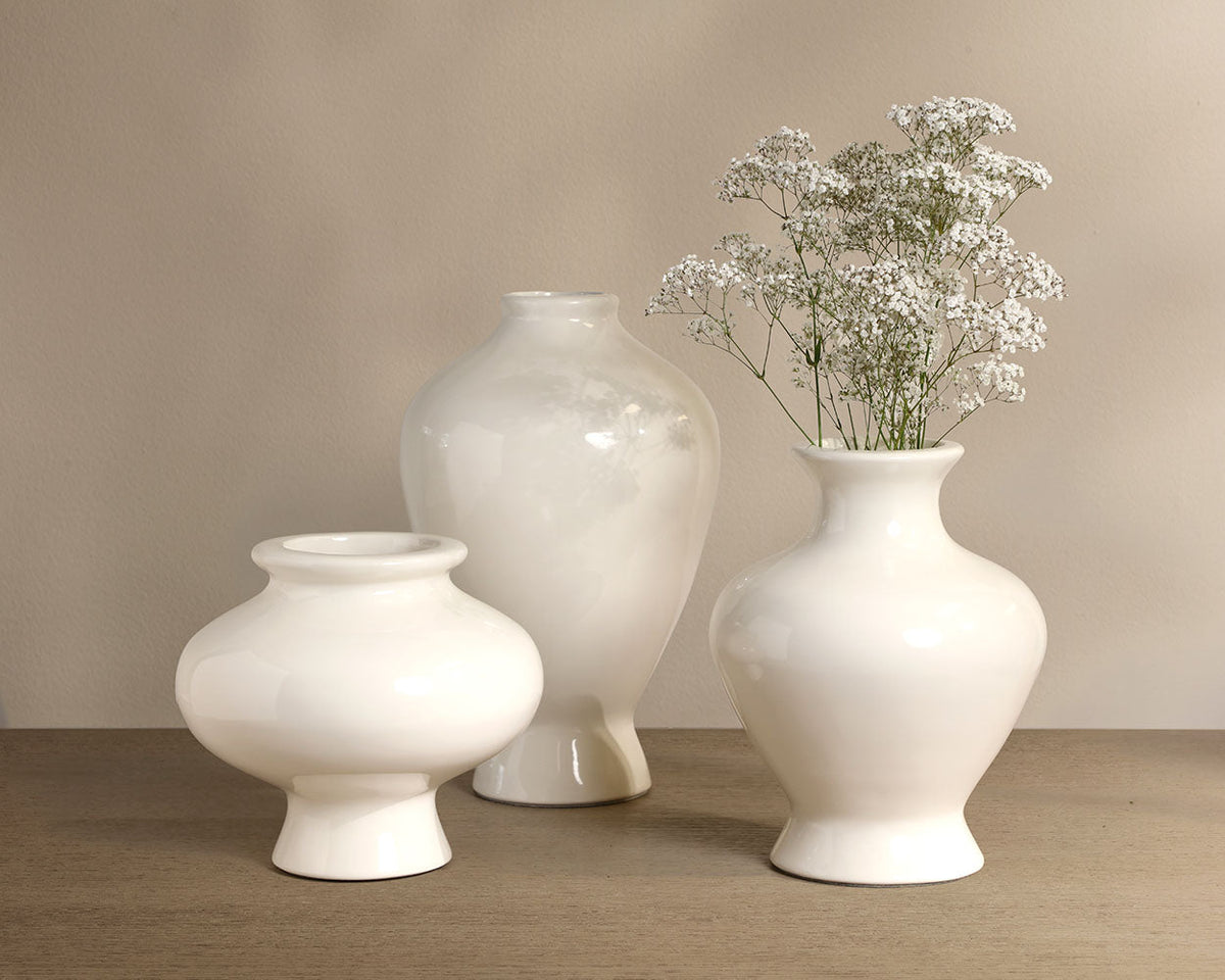 Zora Concrete Vase, Cream, side view