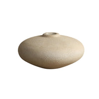 Eryne Vase