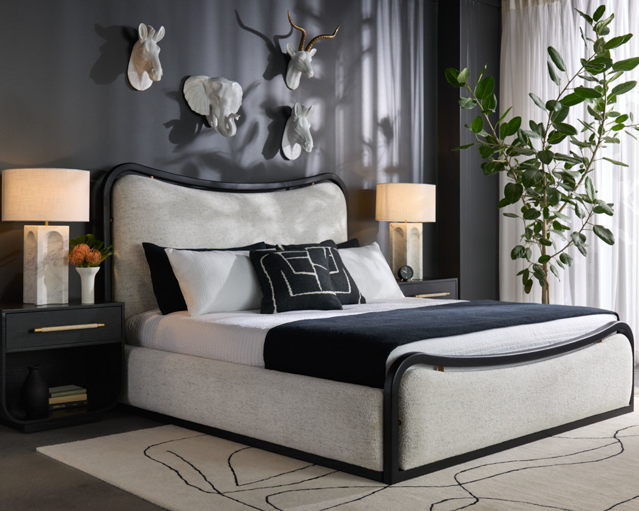 Tarrant Nightstand – Black