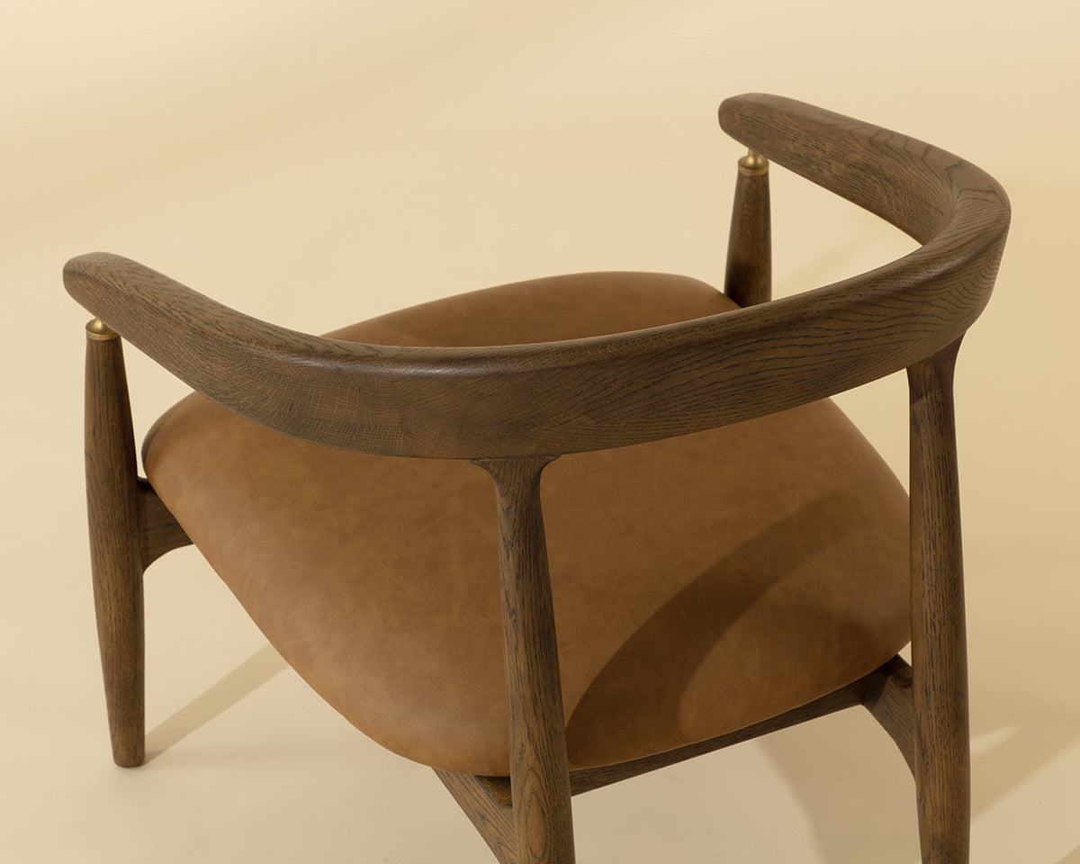 Valmont Lounge Chair