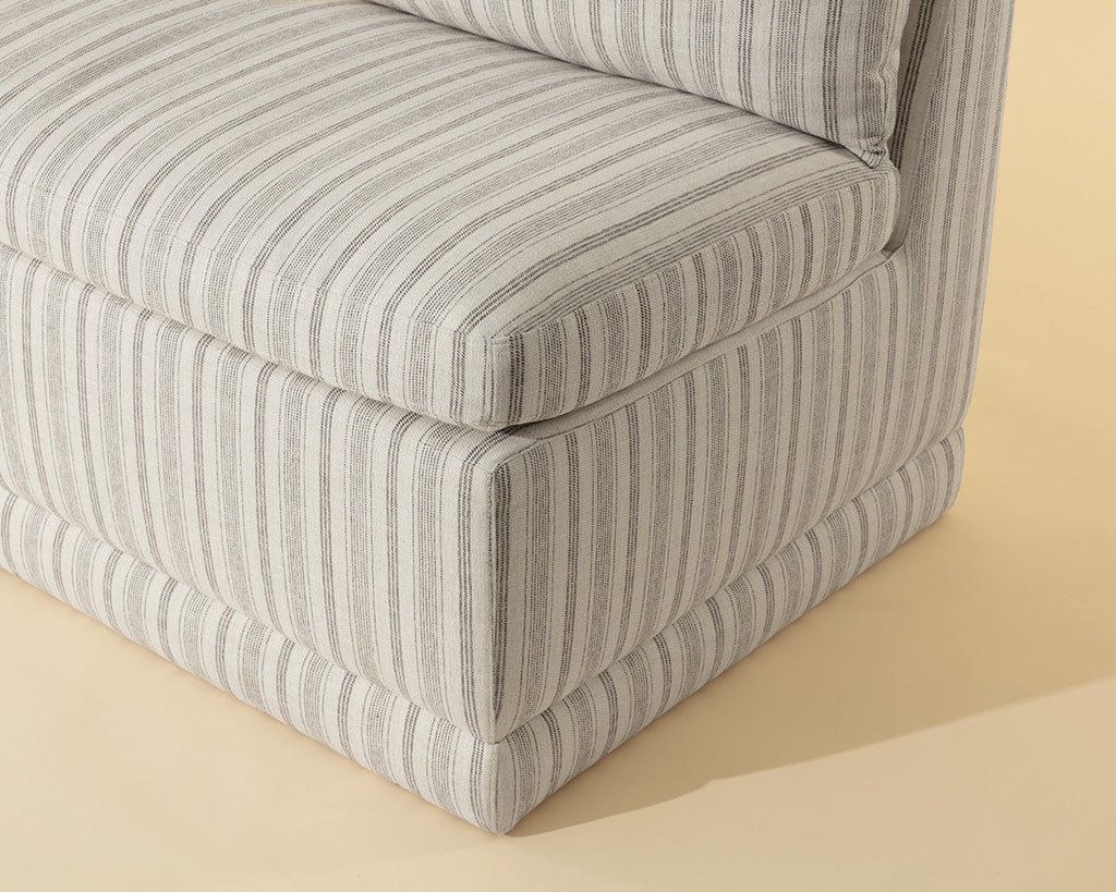 Donatella Banquette - Gifford Script