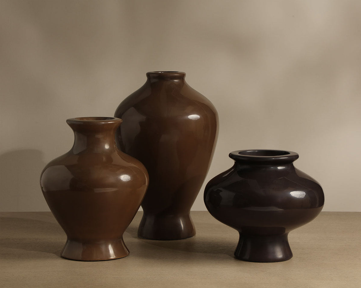 Nara Concrete Vase — side profile