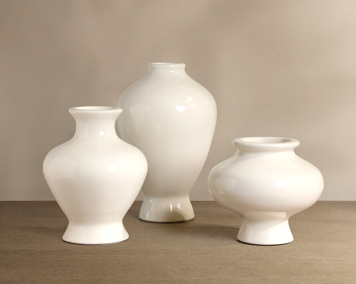 Zora Concrete Vase, Cream