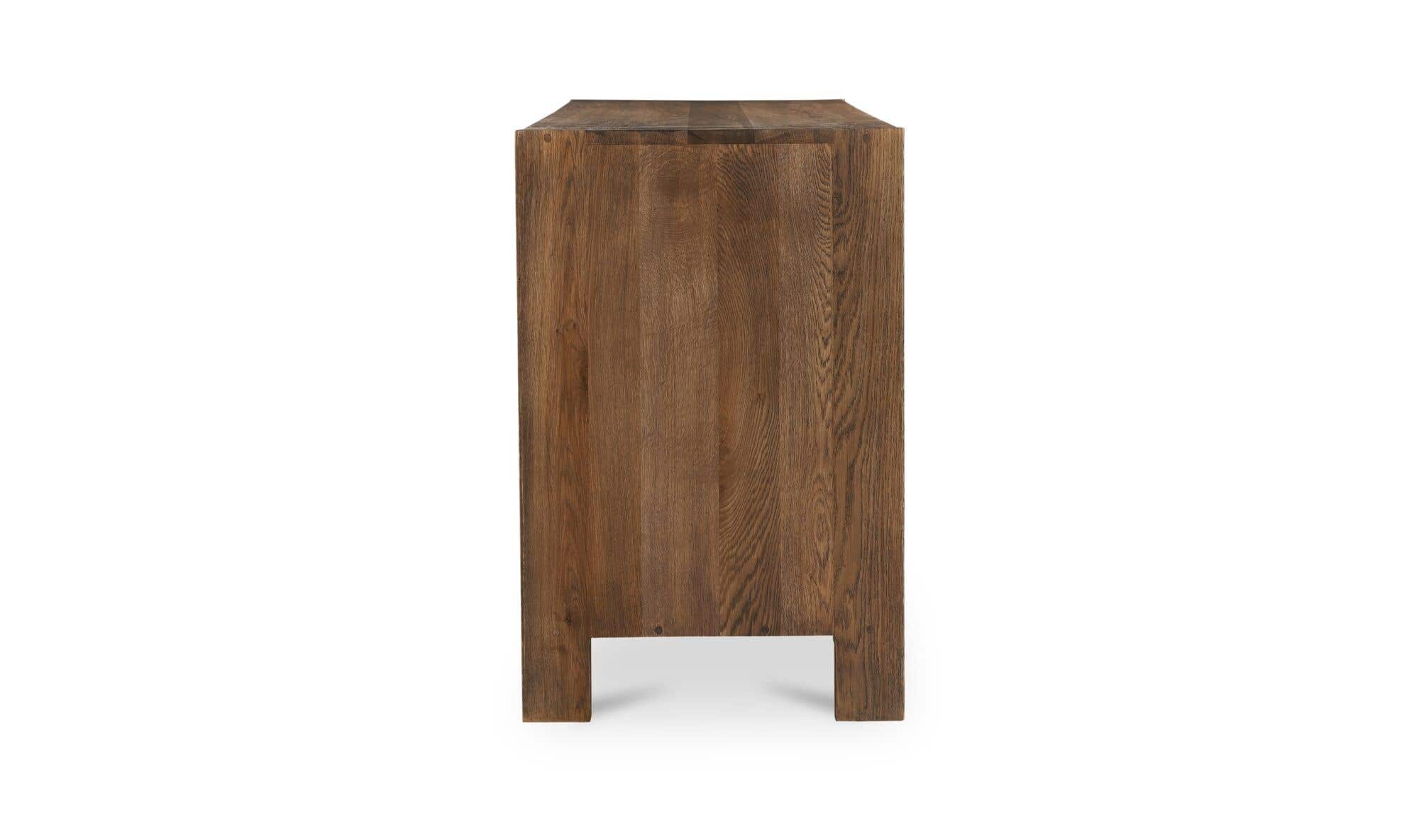Roland Dresser 5