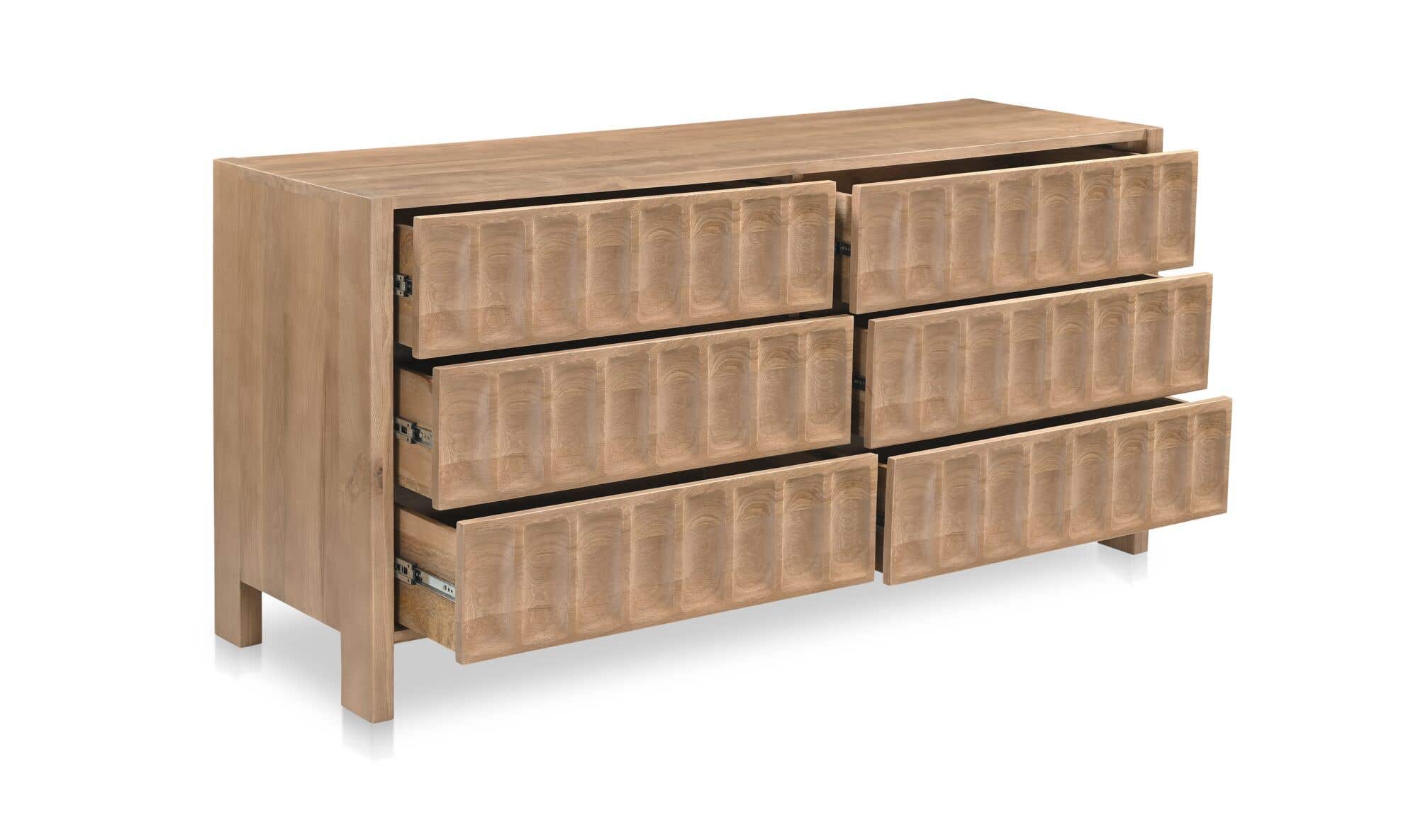 Roland Dresser 8