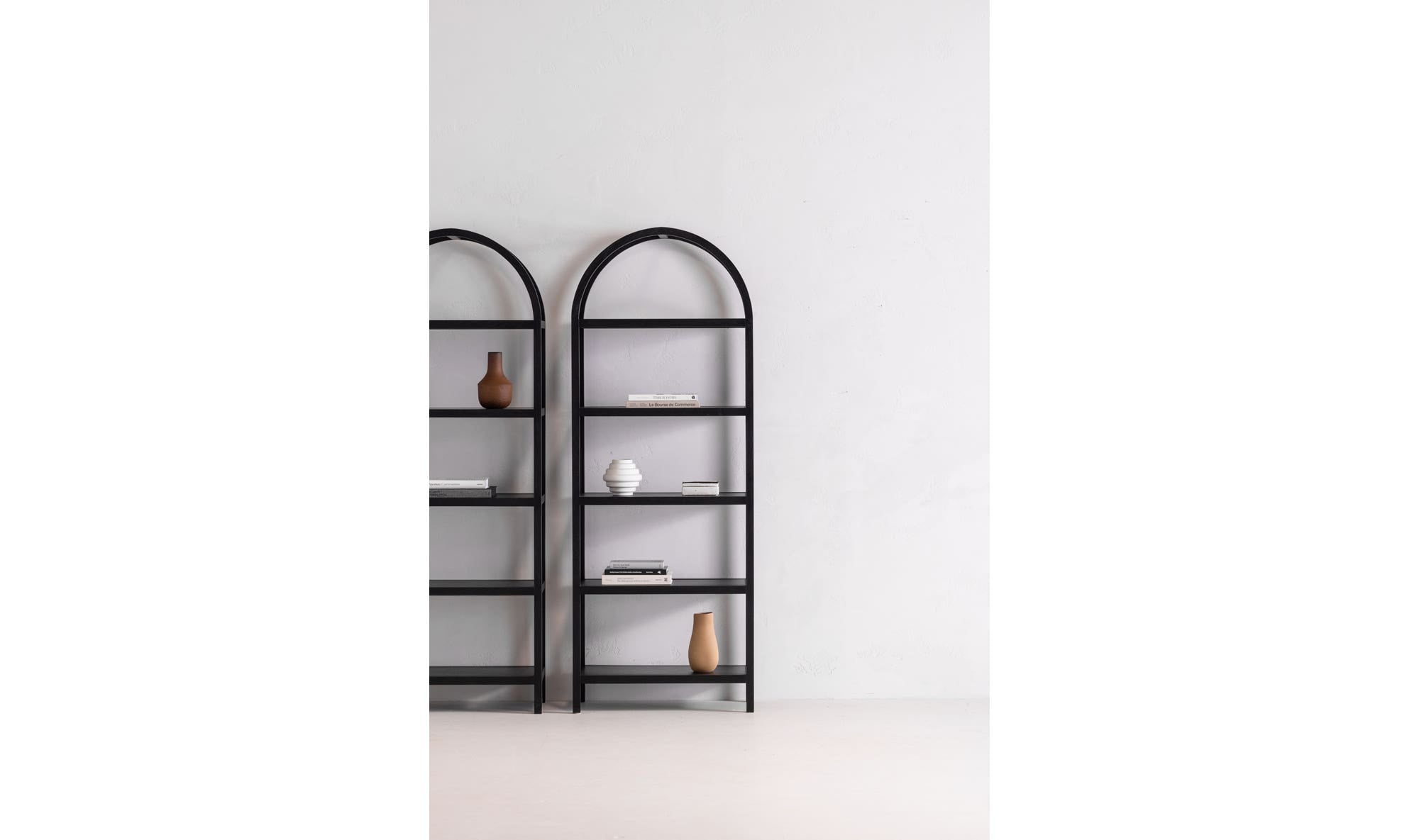 Eero Bookcase 5