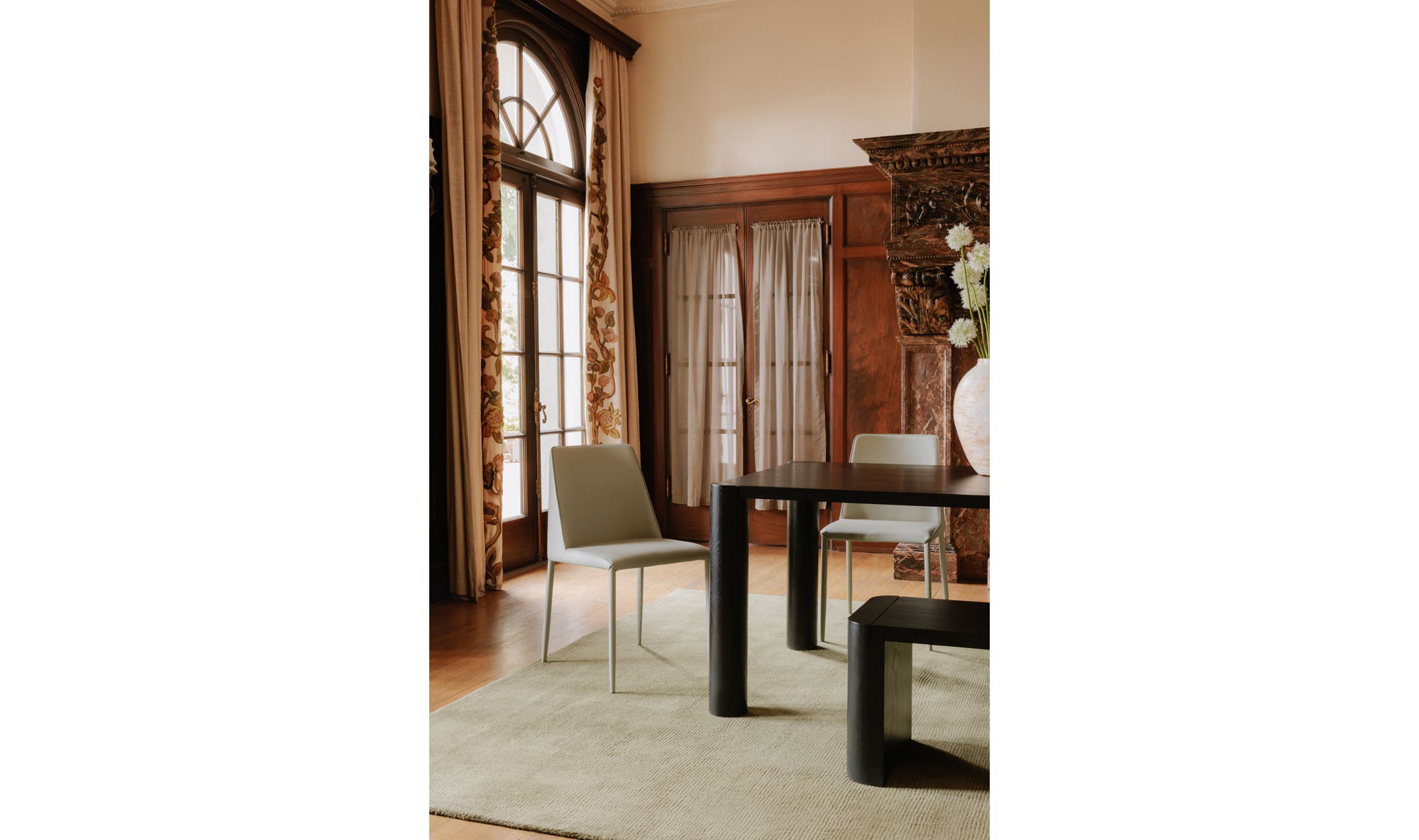 Post Dining Bench Small Black view 2
