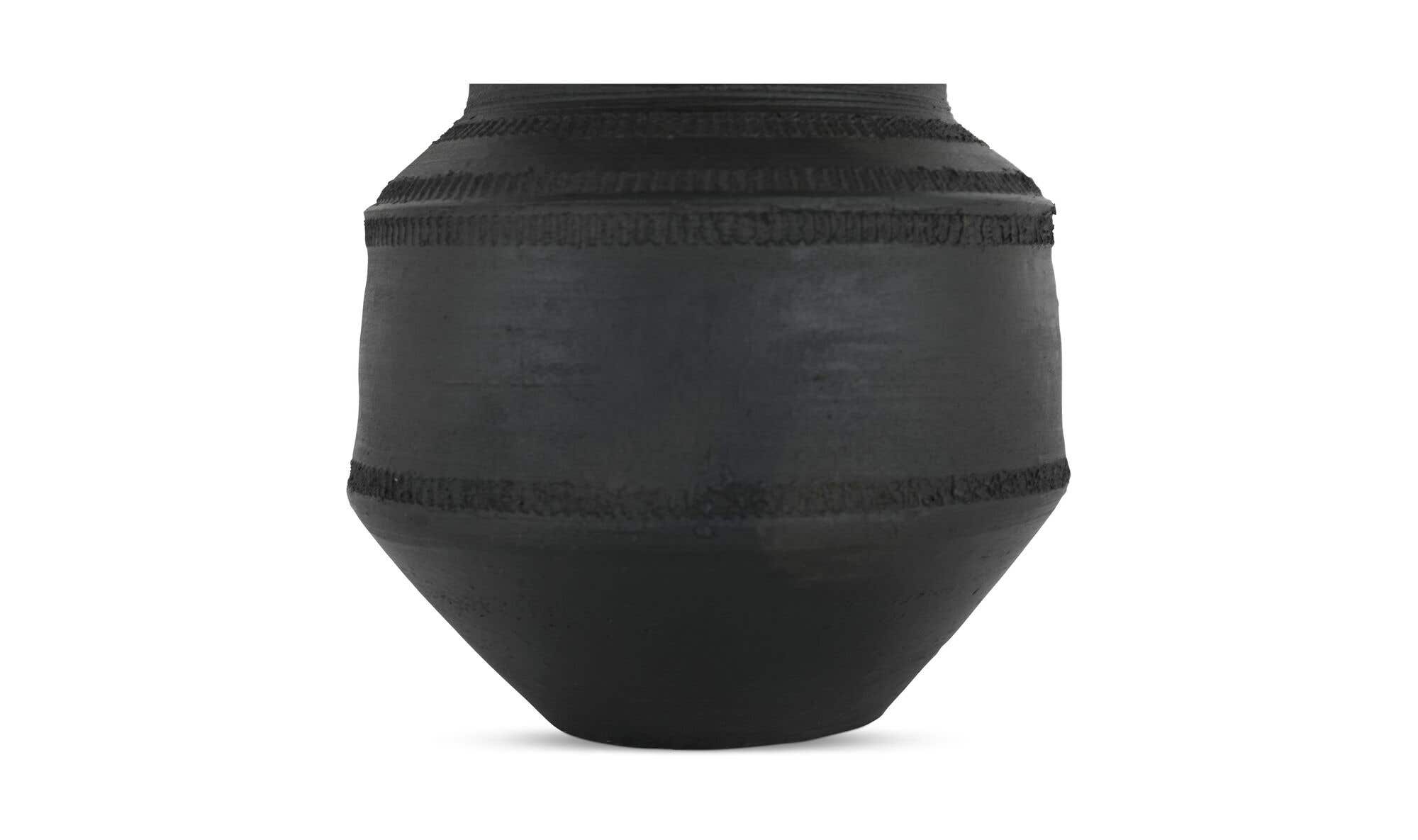 Black Terracotta Astra Vessel