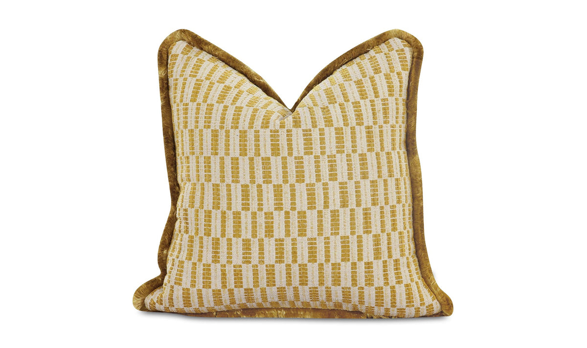 Leone Cushion 3