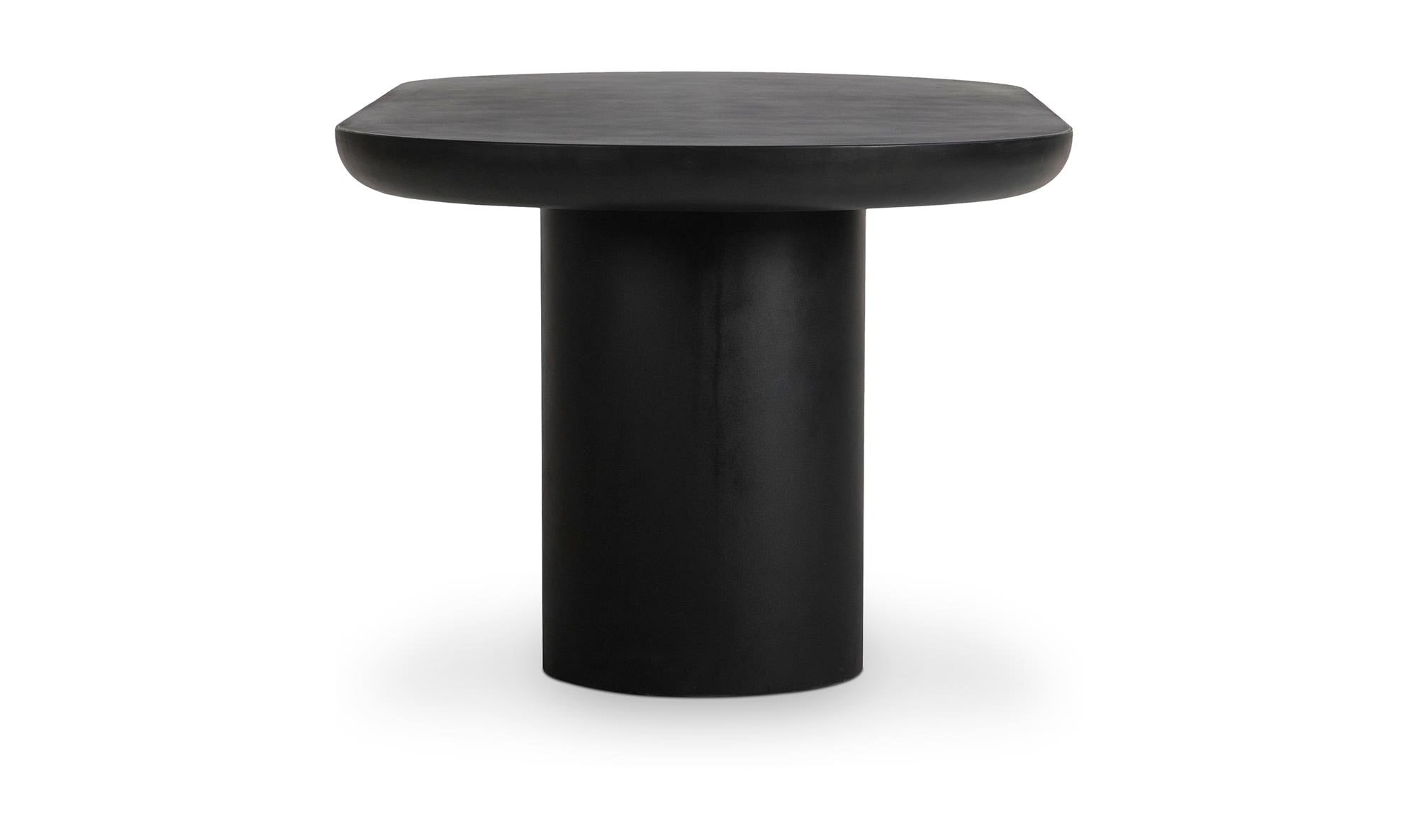Stone Outdoor Rocca Dining Table 3